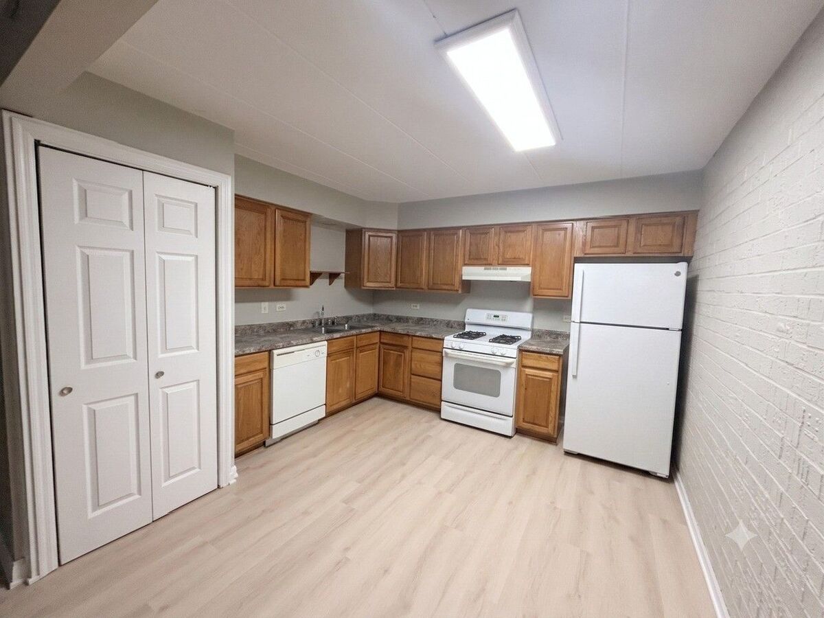 124 E Bailey Rd Unit A
